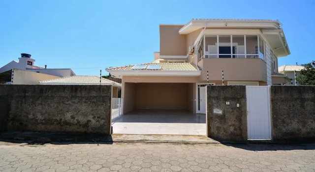 Casa com Piscina Morro das Pedras, Забронировать Дом для отпуска Виллы Флорианополиса, Вилла