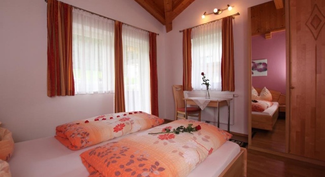 Haus Gugglberger, Забронировать Отель Отели Тироля с парковкой, Парковка