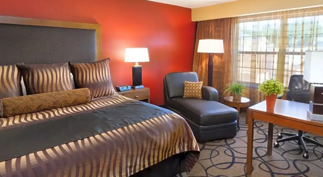 Двухместный номер Standard ClubHouse Hotel and Suites