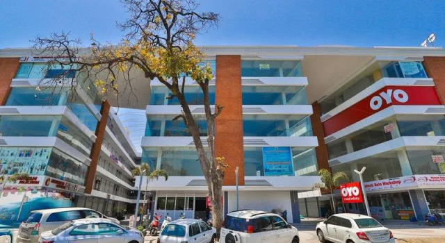 OYO 30540 Hotel Infinity