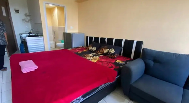 Hotel O Apartemen Podomoro Golf View Victory Rooms, Varaa Hotelli West Java hotellit, joissa on uima-allas, Uima-allas