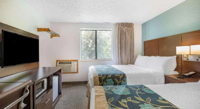 Четырёхместный номер Standard Baymont by Wyndham Keystone Near Mt. Rushmore