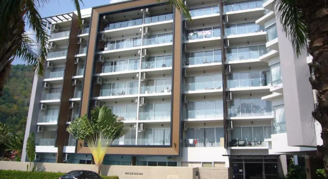 Chic Condominium Unit A303, A306, A307, A308, A406, Забронировать Апартаменты/квартира Апартаменты Карон Бич, Апартаменты/квартира