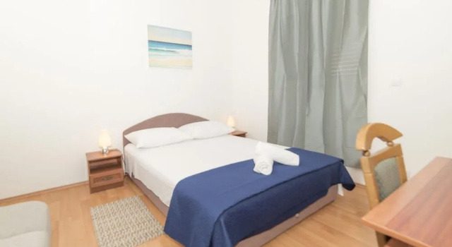 Apartments Pavla i Niko, Забронировать Апартаменты/квартира Отели Сплитско-Далматинской жупания с парковкой, Парковка