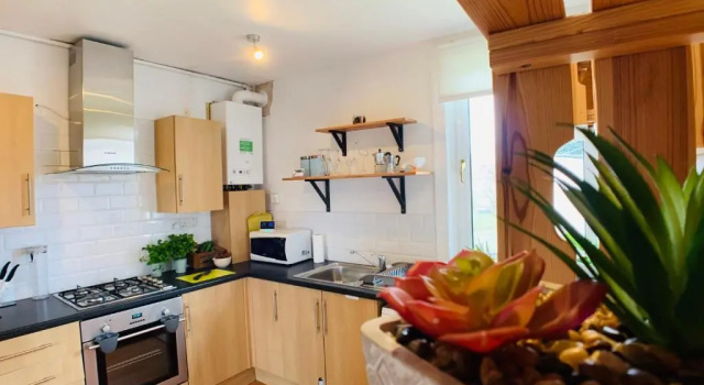 Апартаменты Maria- Bright and Modern City Center Apartment .