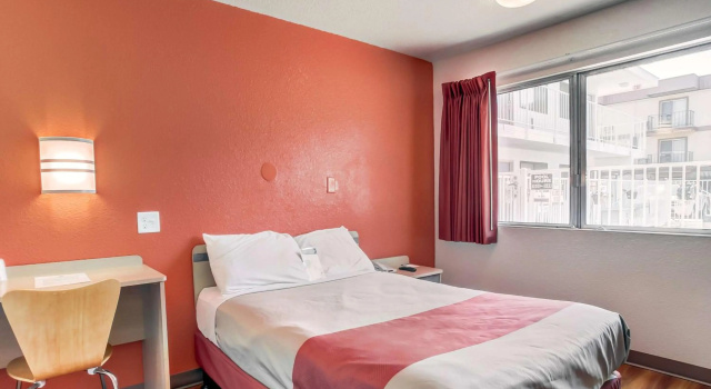 Motel 6-Medford, OR, Забронировать Мотель Медфорд Rogue Valley