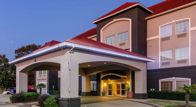 La Quinta Inn & Suites I-20 Longview South, Rezervasyon Otel Longview Teksas