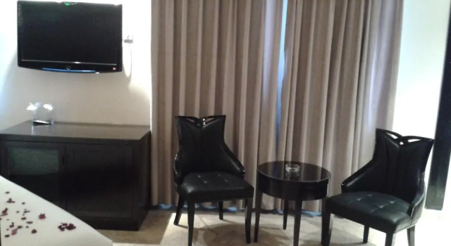 Yafko Hotel, Đặt Khách sạn King Hussein International Airport Aqaba
