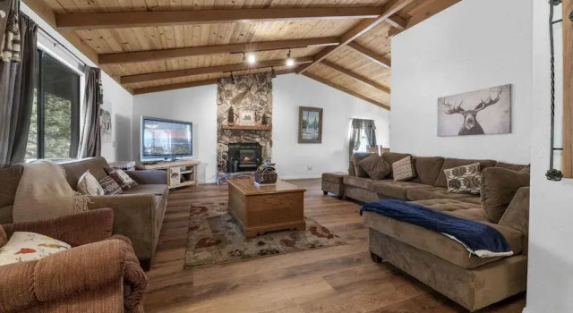 View-topia, Забронировать Отель Отели San Bernardino Mountains с парковкой, Парковка