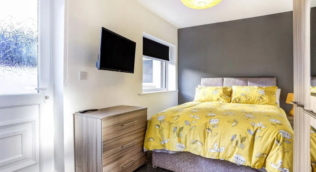 Townhouse Plus @ 166 Edleston Road Crewe