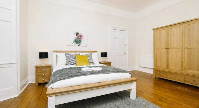 JOIVY Great Location! Heart of City Centre 3bed Apartment, Забронировать Апартаменты/квартира Мерчистон Эдинбург, рядом с Замок в Эдинбурге