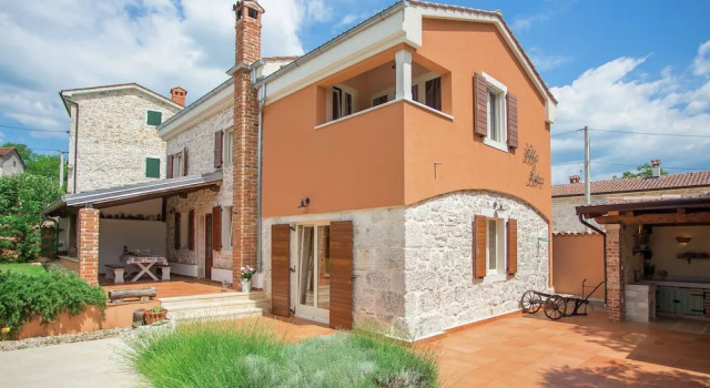 Rustic Villa in Dracevac With Outdoor Pool, Забронировать Вилла Пореч Poreč Riviera