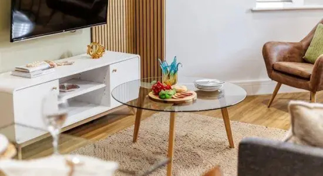 Stunning & Spacious 1-Bed Apt w/ Free Gym & PKG, Rezervasyon Otel Dorset otoparklı oteller, Otopark