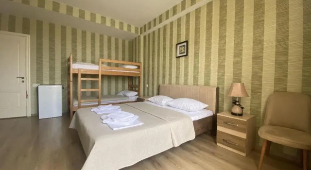 Hotel Legiandro Surami, Забронировать Отель Отели Шида Картли с бассейном, Бассейн