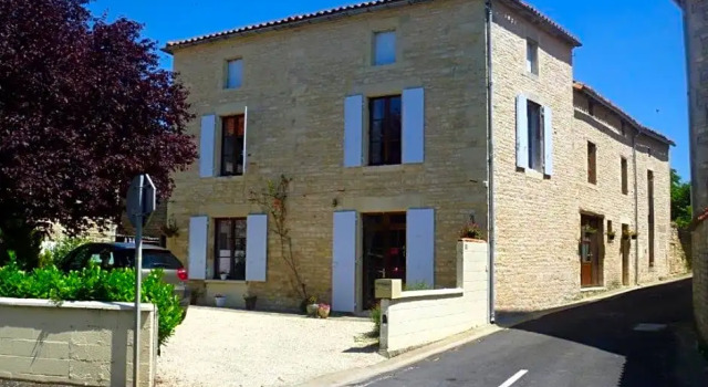 Le Grenier 1 Rue Verte Tusson 16140 France, Reservar Pousada (com pequeno-almoço) Tusson 