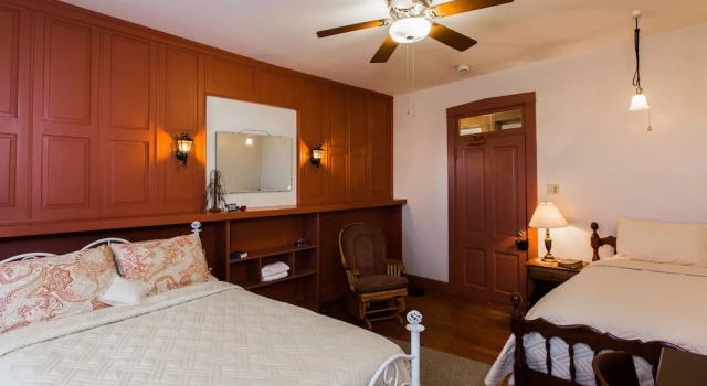 Номер Standard Red Rose Bed & Breakfast