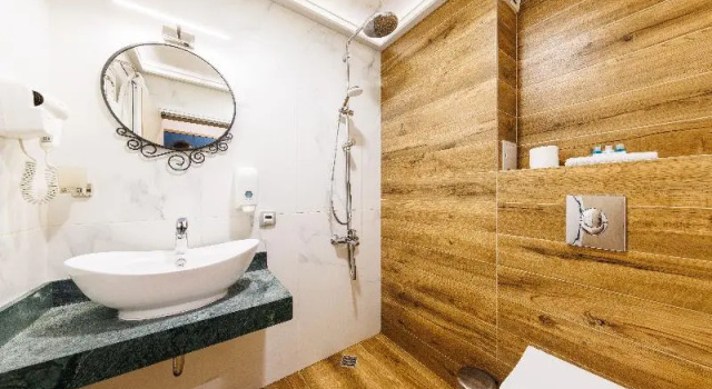 Студия Standard Avenue Hotel - Free Parking