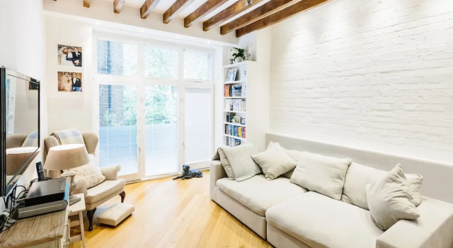 Natural light and modern home in Primrose Hill, Забронировать Отель Отели Большого Лондона 3 звезды, 3*