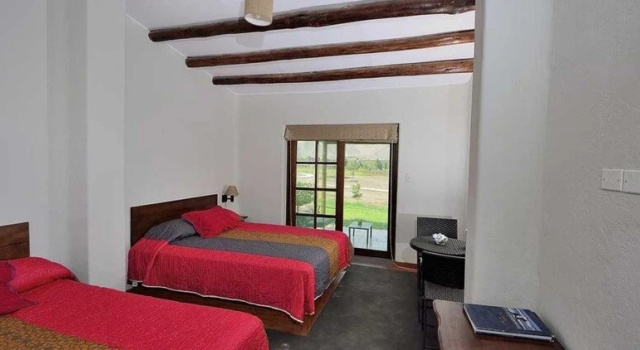 Bungalows de Casa Verde, Rezerwuj Hotel Mala Lima
