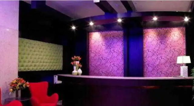 THE CENT Sandhya Hotel