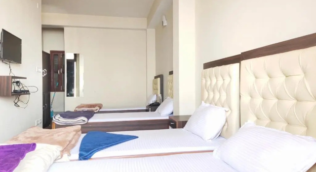 Кровать в общем номере Great Eastern Valley Residency
