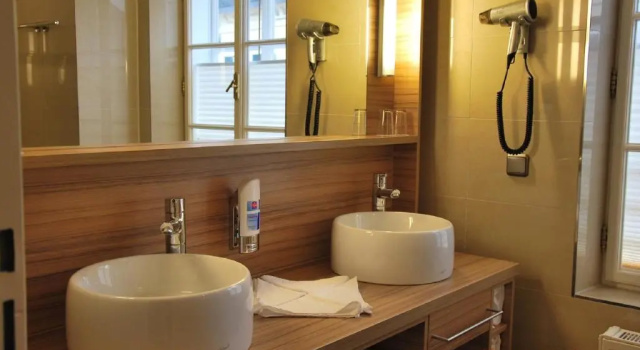 Люкс Leonardo Boutique Hotel Salzburg Gablerbräu