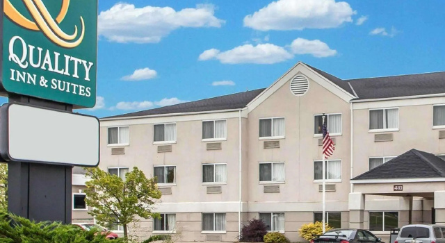 Четырёхместный номер Standard Comfort Inn & Suites Mason City - Clear Lake
