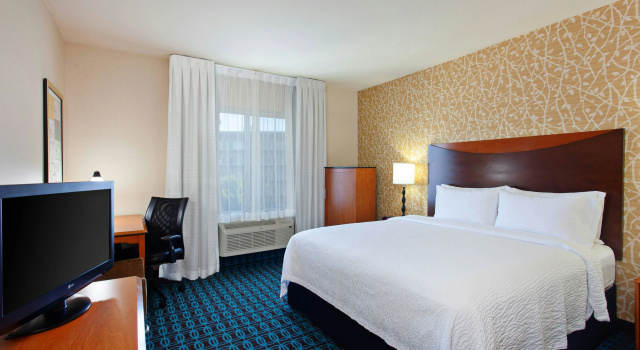 Fairfield Inn & Suites - Los Angeles West Covina, Забронировать Отель Уэст-Ковина Большой Лос-Анджелес