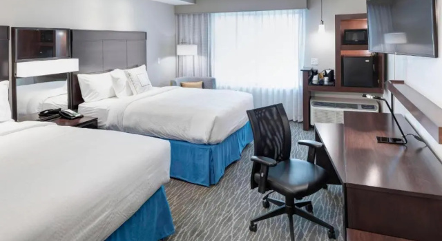 Четырёхместный номер Standard Courtyard by Marriott Dallas Plano/Richardson