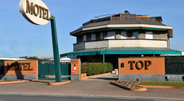 Hotel Motel Top, Брондау Мотель Cusago Lombardy