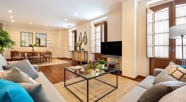 Wonderful 3 BD Duplex With a Large Private Terrace in Prime Location.. Zaragoza IV