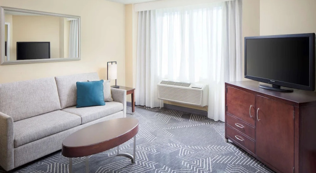 Двухместный люкс DoubleTree by Hilton Los Angeles/Commerce