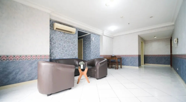 Best Deal And Homey 2Br At Taman Beverly Apartment, Rezerwuj Apartament Hotele w East Java z Parkingiem, Parking