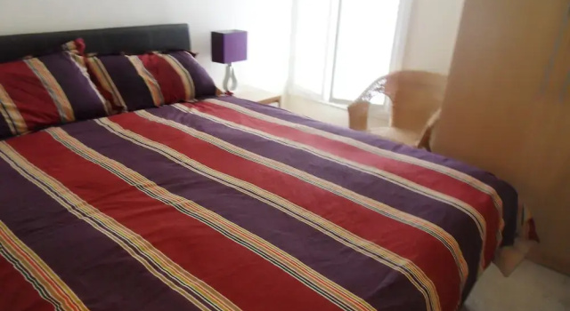1 bed flat off Royal Mile, Забронировать Отель Старый город Эдинбург, рядом с Концертный зал Queen's Hall