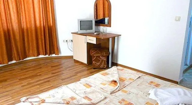 Detelini, Забронировать Отель Отели Района Приморско с парковкой, Парковка