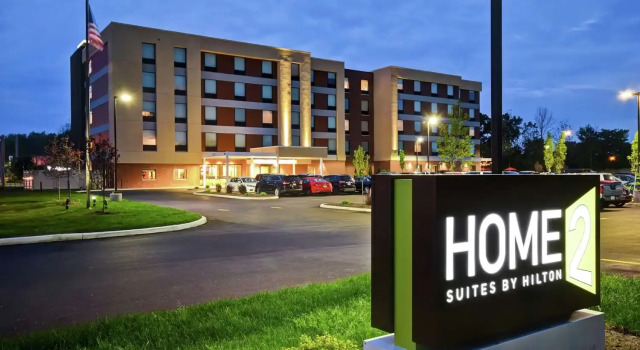 Home2 Suites By Hilton Amherst Buffalo, Varaa Hotelli Amherst hotellit, joissa on uima-allas, Uima-allas