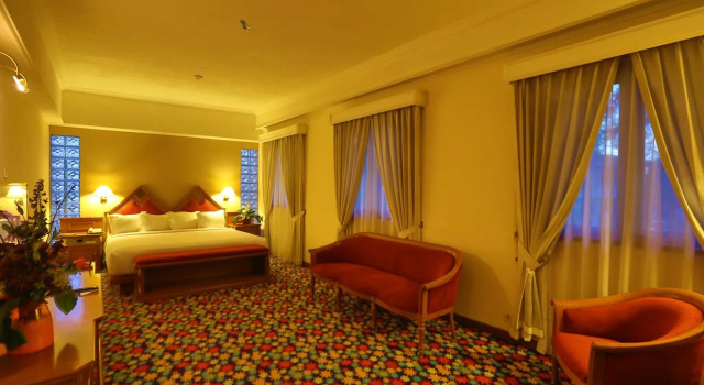 Royal Denai Hotel, Rezervovat Hotel Bukittinggi Sumatra
