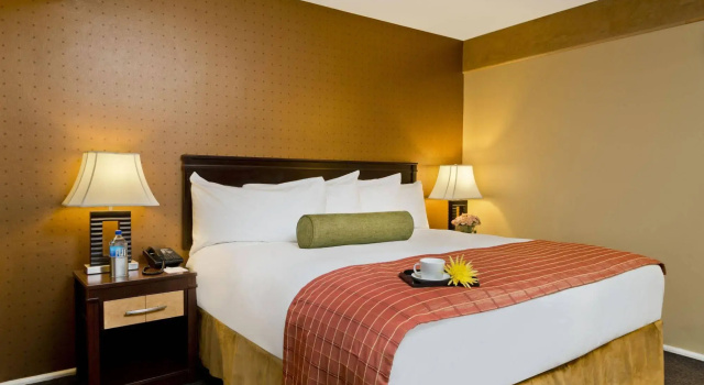 Fountaingrove Inn Hotel and Conference Center, Rezervasyon Otel Santa Rosa 