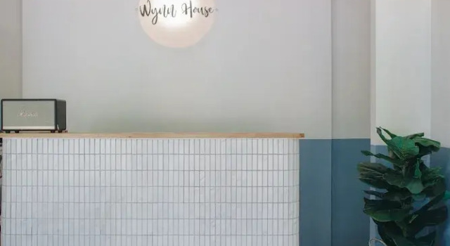 Wynn House, Rezervasyon Otel Karon Beach'teki Ucuz Oteller