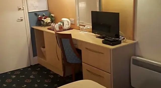 Номер Standard Tower Hotel