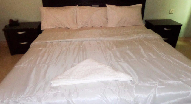 Emars Hotel & Suites