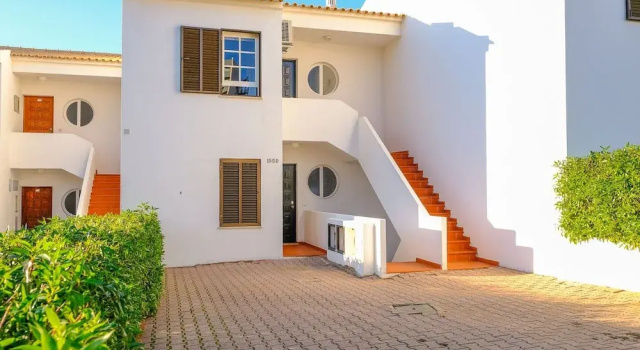 Immaculate 1-bed Apartment in Albufeira, Забронировать Апартаменты/квартира Албуфейра Барловенто