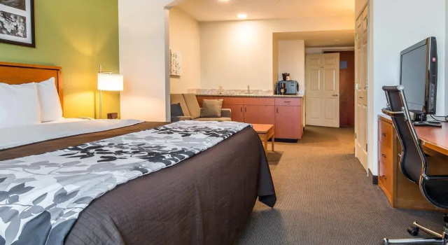 Двухместный люкс Sleep Inn & Suites Winchester near University