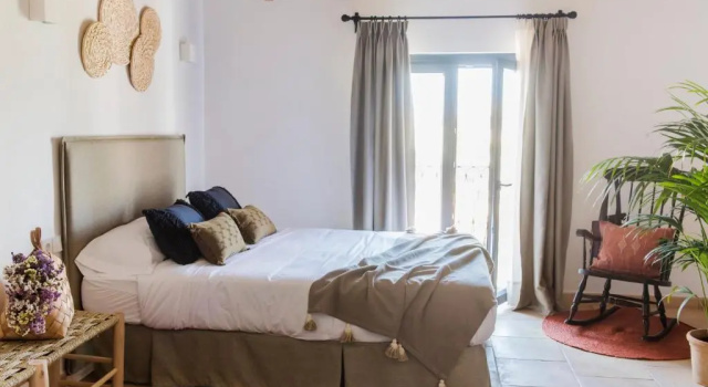 Двухместный номер Standard Curolla Petit Hotel