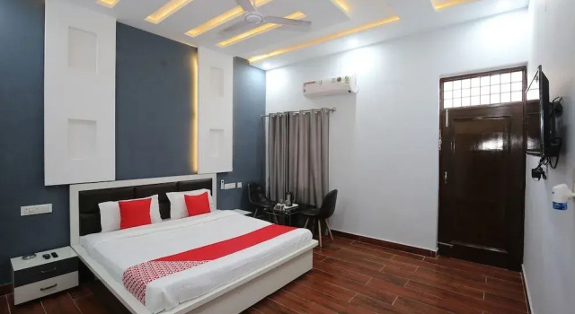 Mehra Dhaba by OYO Rooms