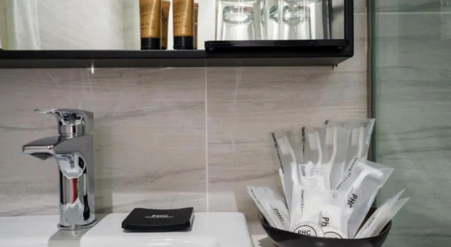 Люкс Premier с 2 комнатами Bahari Parade Hotel Managed by The Ascott Limited