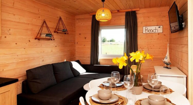 Holiday Homes With Pool, Sauna and Jacuzzi