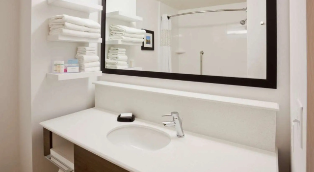 Номер Standard Hampton Inn Minneapolis Northwest Maple Grove