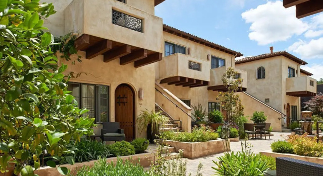 Fallon Hotel, Đặt Khách sạn Mountain Ranch California