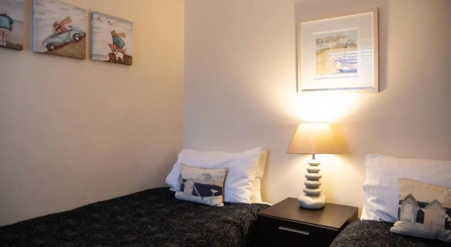 Апартаменты Harbourside Apartment